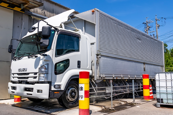 車輌消毒の様子